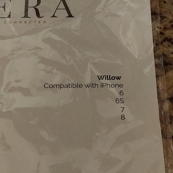 0529 Hera iPhone Willow Case w/Extra Strap - Picture 3 of 8